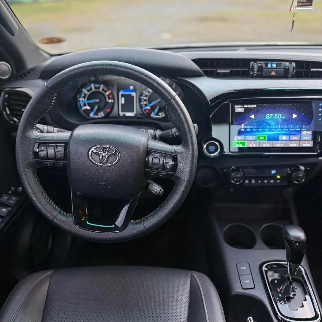 Used 5
                    TOYOTA
                     for Sale Image