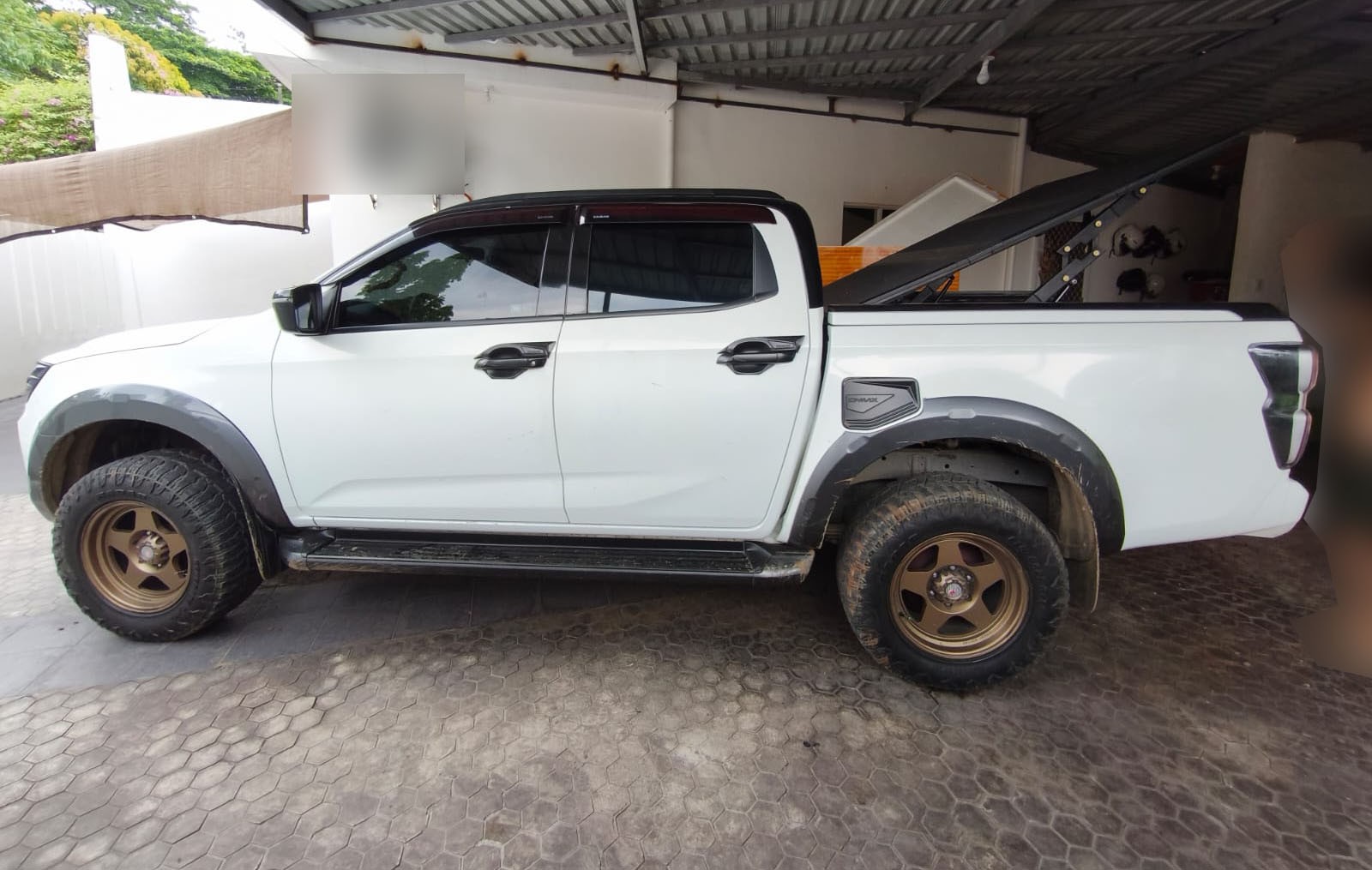 Used 1
                    ISUZU
                     for Sale Image