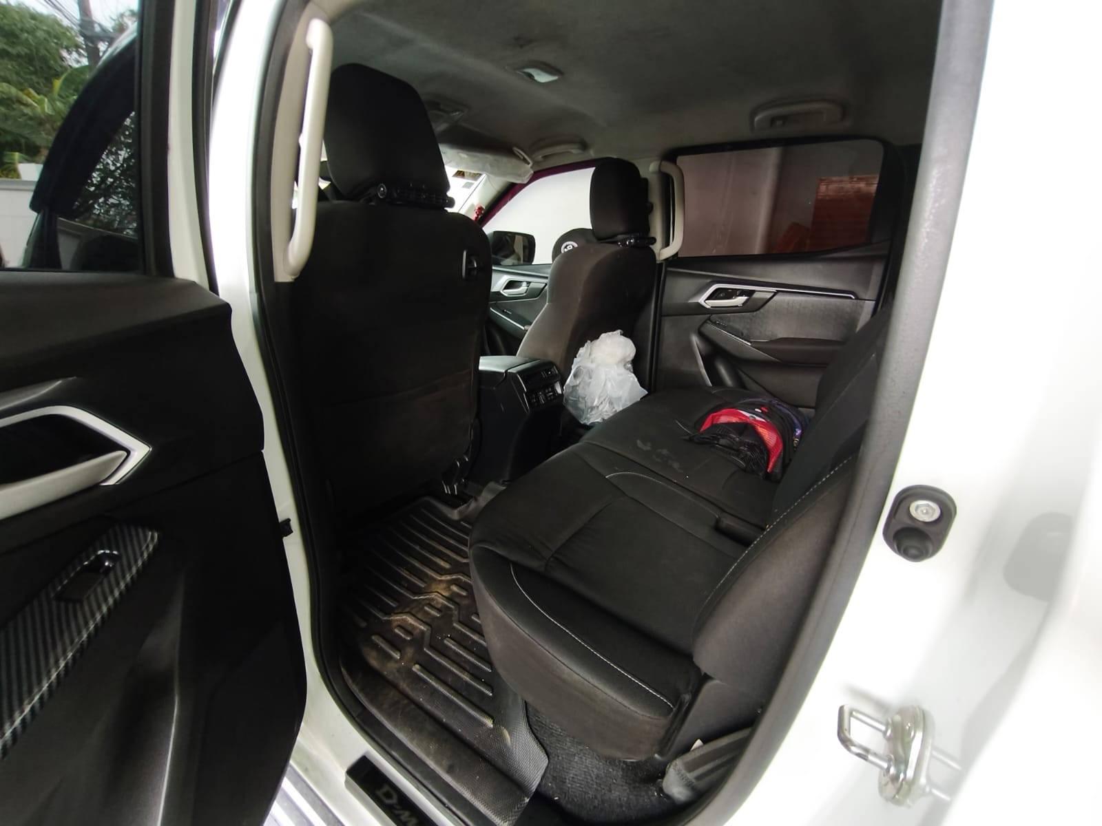 Used 1
                    ISUZU
                     for Sale Image