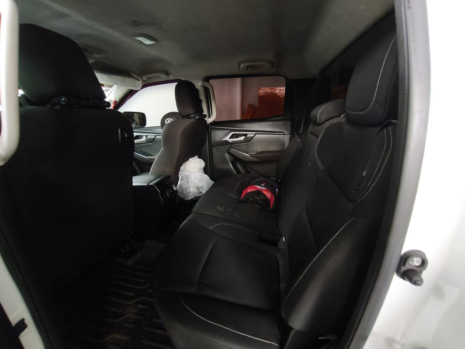 Used 1
                    ISUZU
                     for Sale Image