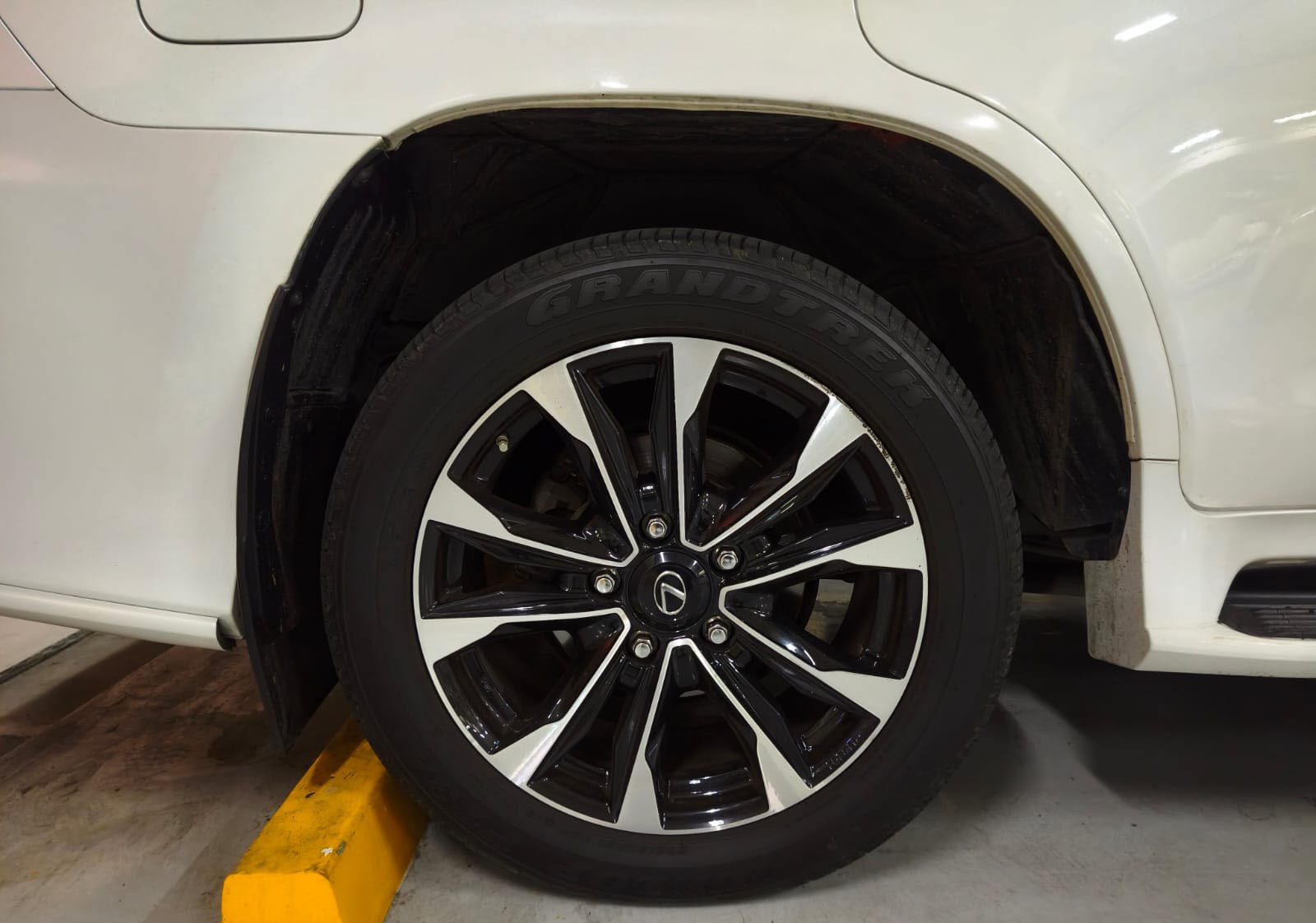 Used 1
                    LEXUS
                     for Sale Image