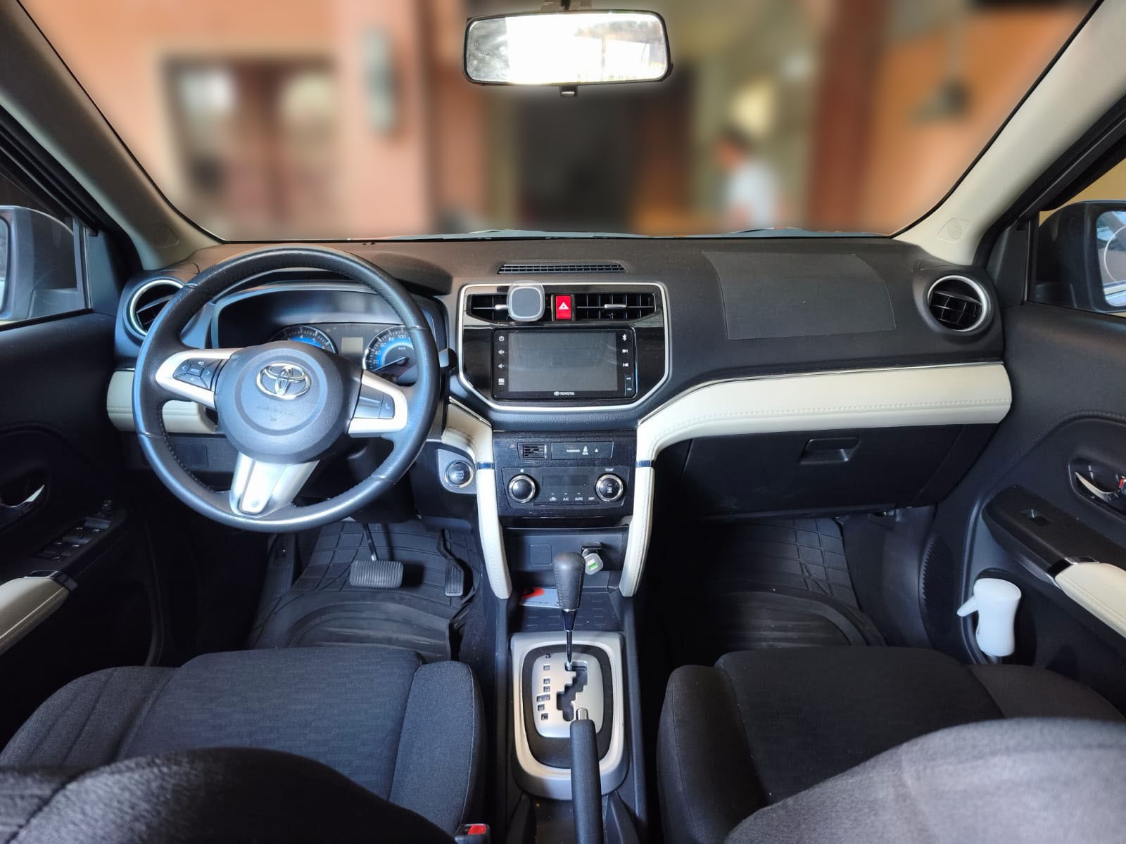 Used 1
                    TOYOTA
                     for Sale Image