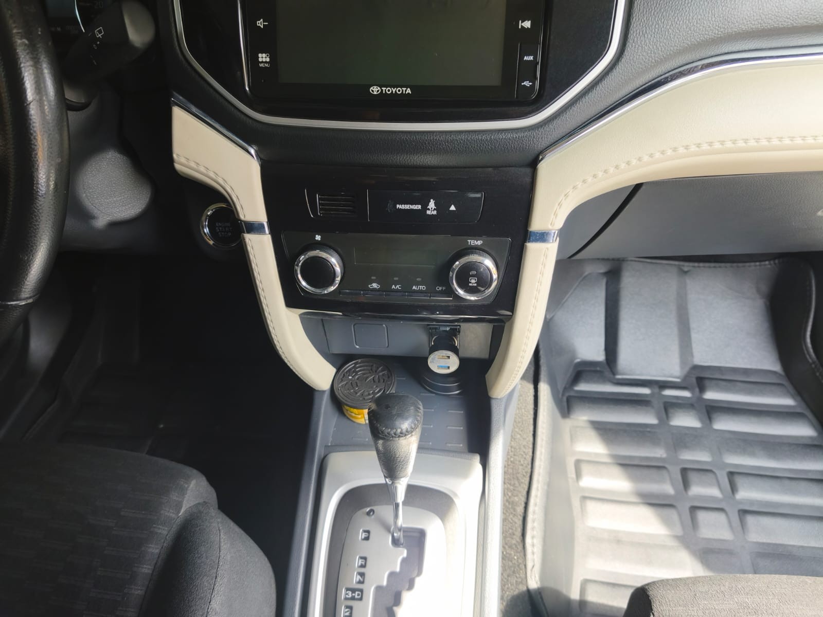 Used 1
                    TOYOTA
                     for Sale Image