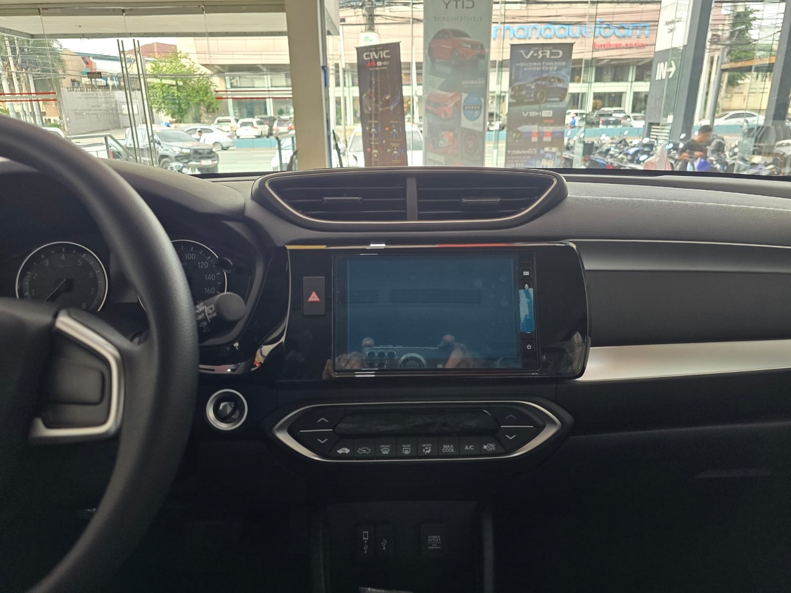 Used 1
                    HONDA
                     for Sale Image